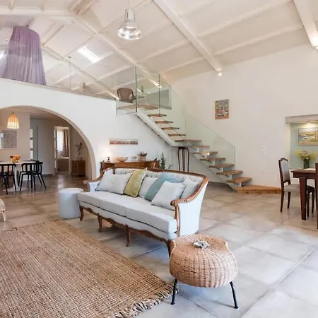 בית נופש Iliopetra Corfu With Access To Shared Pool *