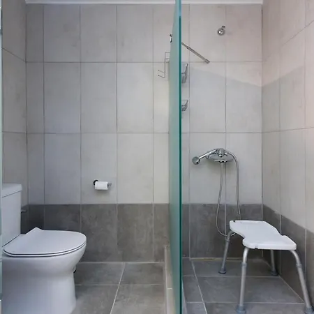 Iliopetra Corfu With Access To Shared Pool Feriehus *