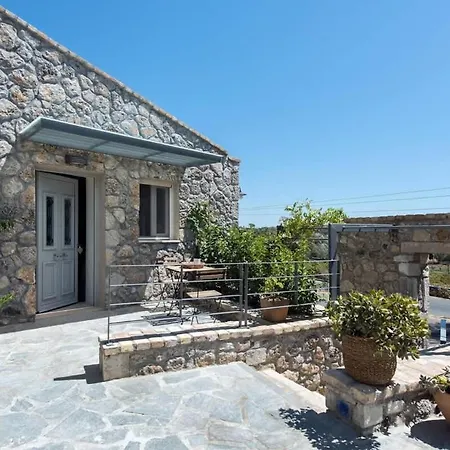 Iliopetra Corfu With Access To Shared Pool