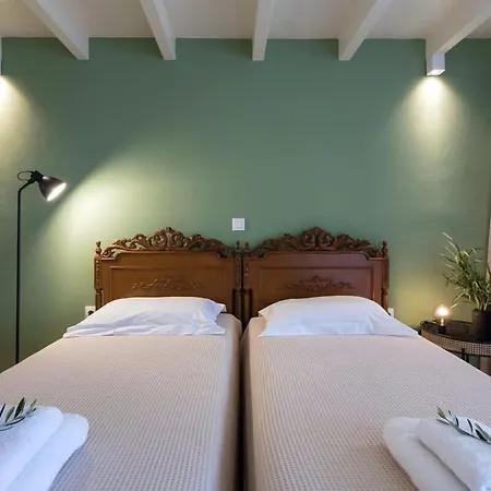 Iliopetra Corfu With Access To Shared Pool 펜션 *