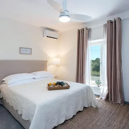 펜션 Iliopetra Corfu With Access To Shared Pool *
